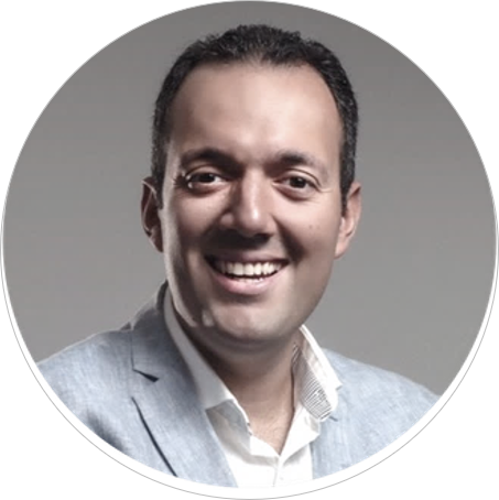 Dr Eslam Afifi, host of The CX Algorithm Podcast